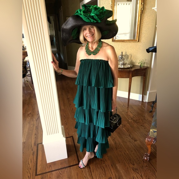 Accessories - Black wide brim straw hat with emerald green silk
